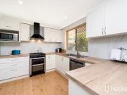 37 Silvertop Avenue, Halls Head, WA 6210