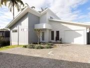 3/7 Third Avenue, Bongaree, QLD 4507