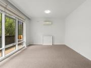 3/7 White Avenue, Kew East VIC 3102