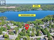 37 Windsor Drive, Whitchurch Stouffville, ON, L4A 7X3...