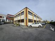 380 m², aufgeteilt in 4 Geschäftsräume, aufgeteilt