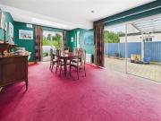 385,000 | 15 Knights Crescent, Nenagh, Co. Tipperary...