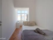 386678 Quarto com cama de solteiro em.