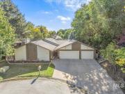 387 W Pickerell Ct, Boise, ID 83706