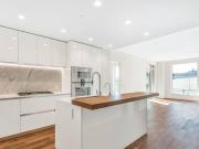 389 West 59th Avenue 203 Vancouver BC V5X 1X3 2 Bedroom...