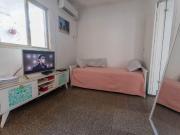 38 entre 20 y 21 La Plata PH de un dormitorio y patio a...