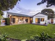 38 Fairsky Avenue, Mermaid Waters, QLD 4218