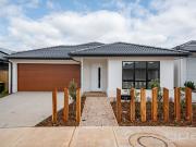 38 Xenia Street, Manor Lakes