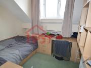 38a Headingley Avenue