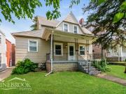 3906 Windsor Ave 3/2 1909 sqft