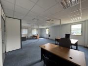 390 m2 Bureaux Professionnel libre, quartier fréquenté...