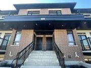 390 Rolling Meadow Cres Unit I Unit I Ottawa ON K1W 0S1...