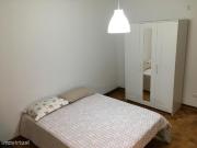 392136 Quarto com cama de casal em.