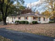 395 N Hankins Rd, Harrisburg, IL 62946