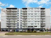 396 Queens Avenue 1 Bedroom Apartment for Rent at 396...
