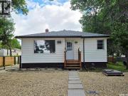 399 9Th Avenue Nw, Swift Current, SK, S9H 1A8 house for...