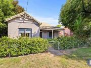 39 Hay Street, Cootamundra, NSW 2590