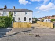 39 Hazelbrook Avenue