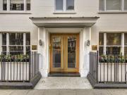 39 Hill Street, London W1J, 2 bed flat to rent, £5,633...