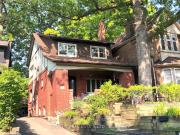 39 Thome Crescent in Toronto: Wychwood House for lease...