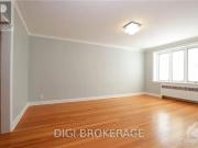 3 117 MACDONALD STREET