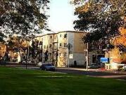 3 1/2 TOUT RÉNOVÉ, CHAUFFAGE ET EAU CHAUDE INCLUS,...