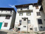 3 1/2 Zimmer Dorfhaus mit Balkon und Aussicht zum...