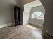 Ottawa, ON K1R5J7 3 457 Somerset Street W