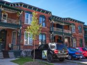 3 46 Sweetland Avenue Ottawa, ON K1N7T6