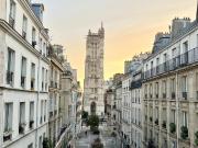 3 4 pièces dans le Marais avec une vue exceptionnelle...