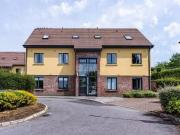 3 & 5 BED APARTMENTSSUMMER LET ONLY All bills included...