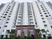 3.5 BHK Apartment in Sushant Golf City for resale...