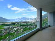 3,5 Zimmer Wohnung mit überdachter Terrasse,...