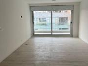 3 ambientes con dependencia y cochera en Belgrano. EN VENTA!