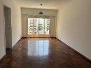 3 Ambientes con vista abierta. Excelente Ubicación