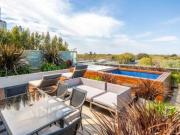 3 Ambientes en Zencity con terraza propia y 2 cocheras...