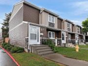 3 BDRM corner townhouse in the southwest