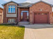 3 bed 1 bath upper unit in Thorold 2400 plus utilities...