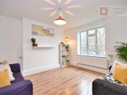 3 bed 1st Floor Flat to rent in London Hackney, E5, from...