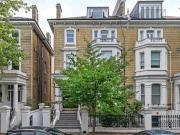 3 bed 1st Floor Flat to rent in London Kensington And...
