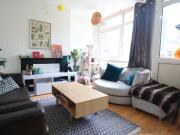 3 bed 1st Floor Flat to rent in London Tower Hamlets,...