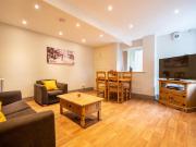 3 bed 1st Floor Flat to rent in Sheffield South...