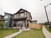 3 Bed 2.5 Bath Dbl Garage Desrochers SW Edmonton 903...