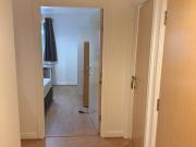 3 Bed 2 Bath Newly Renovated Flat, Oxford Rd/Mri