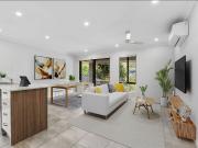 3 Bed 2 Bath with A/C, Open Plan & Yard – Minutes to...