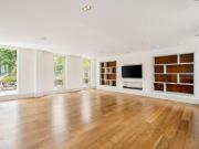 3 bed Annexe to rent in London Kensington And Chelsea,...