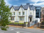 3 bed Apartment to rent in Cardiff South Glamorgan,...