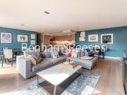 3 bed Apartment to rent in Fulham Hammersmith And...