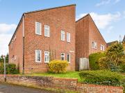 3 bed Apartment to rent in Hampshire, SO22, from Martin...