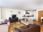 3 bed Apartment to rent in Stoke Newington Hackney, N5,...